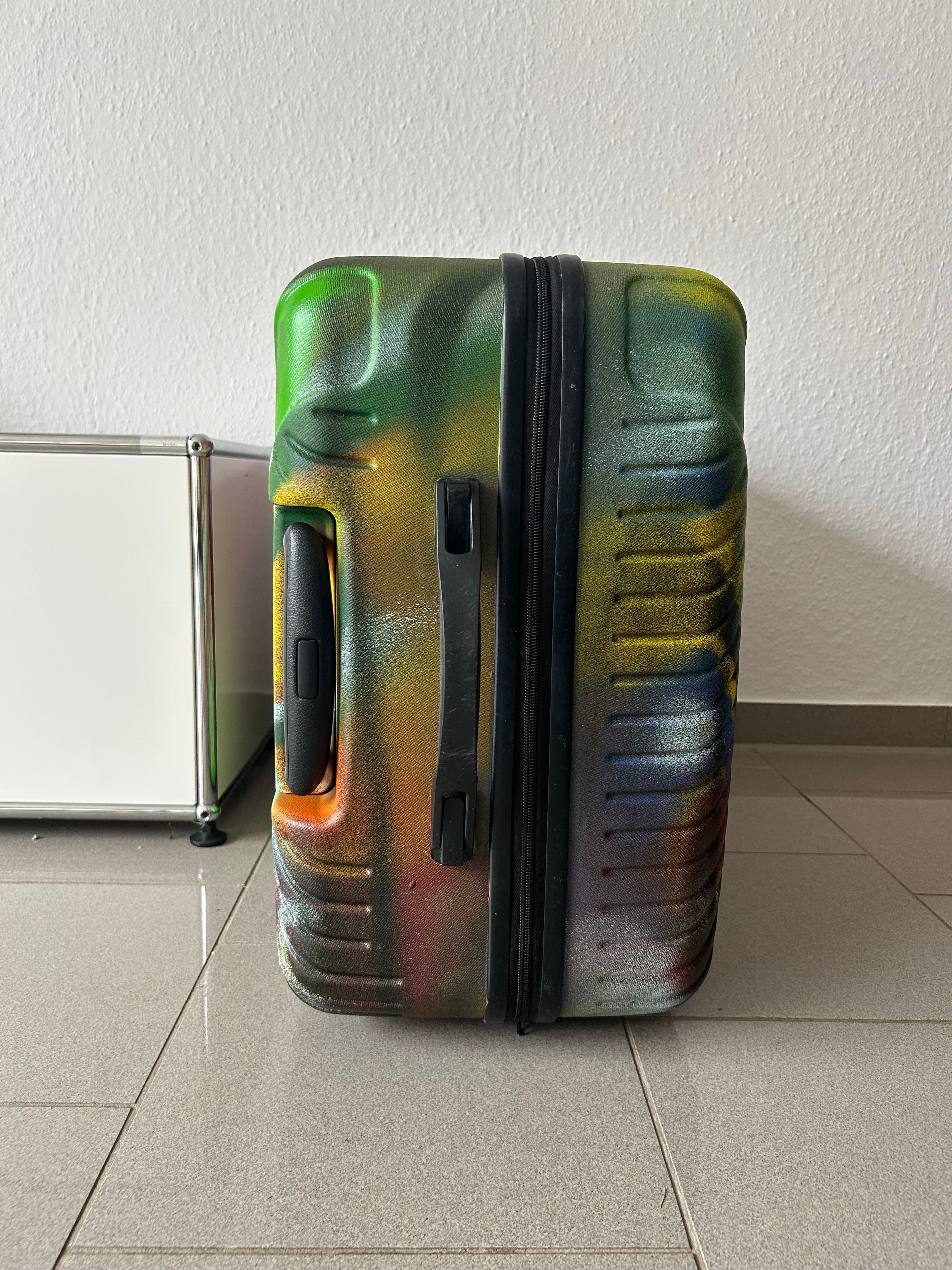Suitcase - Enter